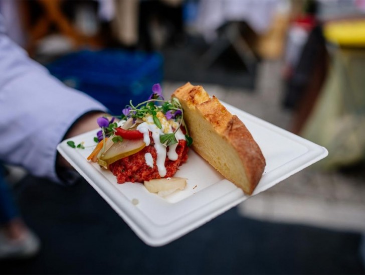 <br />
<b>Notice</b>:  Undefined index: foto_alt in <b>/home/odprtaku/public_html/novice/blog-infinite.php</b> on line <b>124</b><br />
