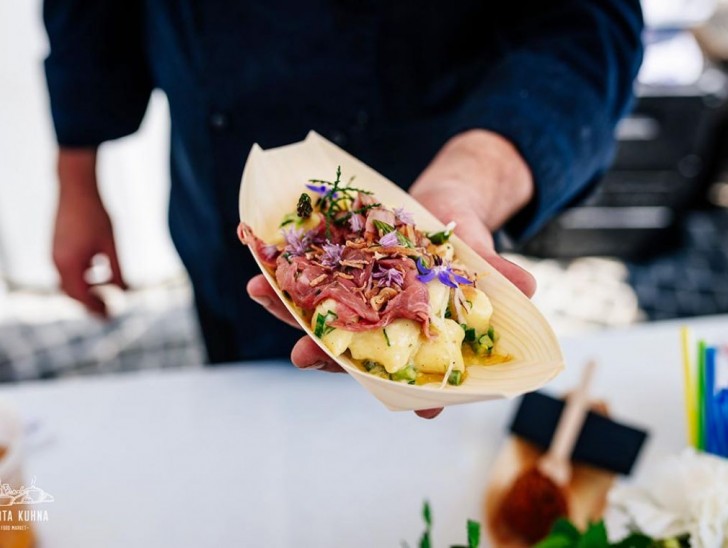 <br />
<b>Notice</b>:  Undefined index: foto_alt in <b>/home/odprtaku/public_html/novice/blog-infinite.php</b> on line <b>124</b><br />
