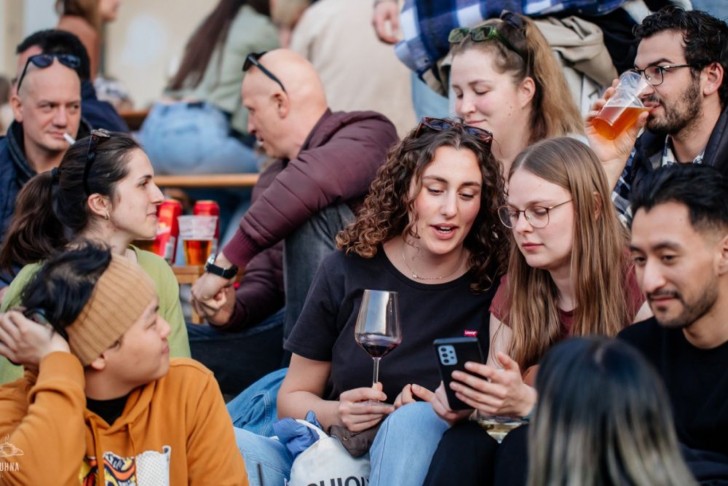 <br />
<b>Notice</b>: Undefined index: foto_alt in <b>/home/odprtaku/public_html/novice/blog-infinite.php</b> on line <b>124</b><br />