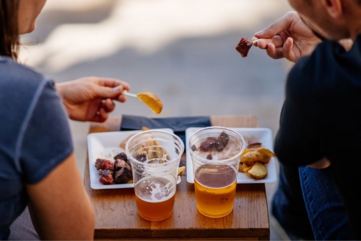 <br />
<b>Notice</b>:  Undefined index: foto_alt in <b>/home/odprtaku/public_html/novice/blog-infinite.php</b> on line <b>124</b><br />
