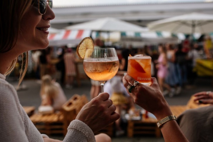 <br />
<b>Notice</b>:  Undefined index: foto_alt in <b>/home/odprtaku/public_html/novice/blog-infinite.php</b> on line <b>124</b><br />
