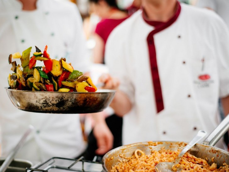 <br />
<b>Notice</b>:  Undefined index: foto_alt in <b>/home/odprtaku/public_html/novice/blog-infinite.php</b> on line <b>124</b><br />
