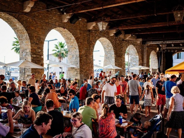 <br />
<b>Notice</b>:  Undefined index: foto_alt in <b>/home/odprtaku/public_html/novice/blog-infinite.php</b> on line <b>124</b><br />
