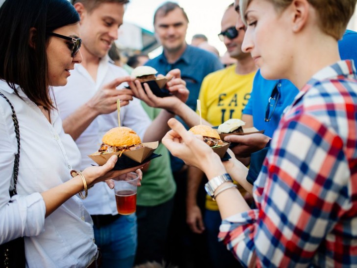 <br />
<b>Notice</b>:  Undefined index: foto_alt in <b>/home/odprtaku/public_html/novice/blog-infinite.php</b> on line <b>124</b><br />
