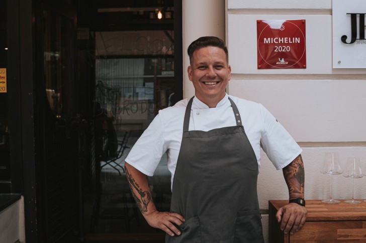 <br />
<b>Notice</b>:  Undefined index: foto_alt in <b>/home/odprtaku/public_html/novice/blog-infinite.php</b> on line <b>124</b><br />
